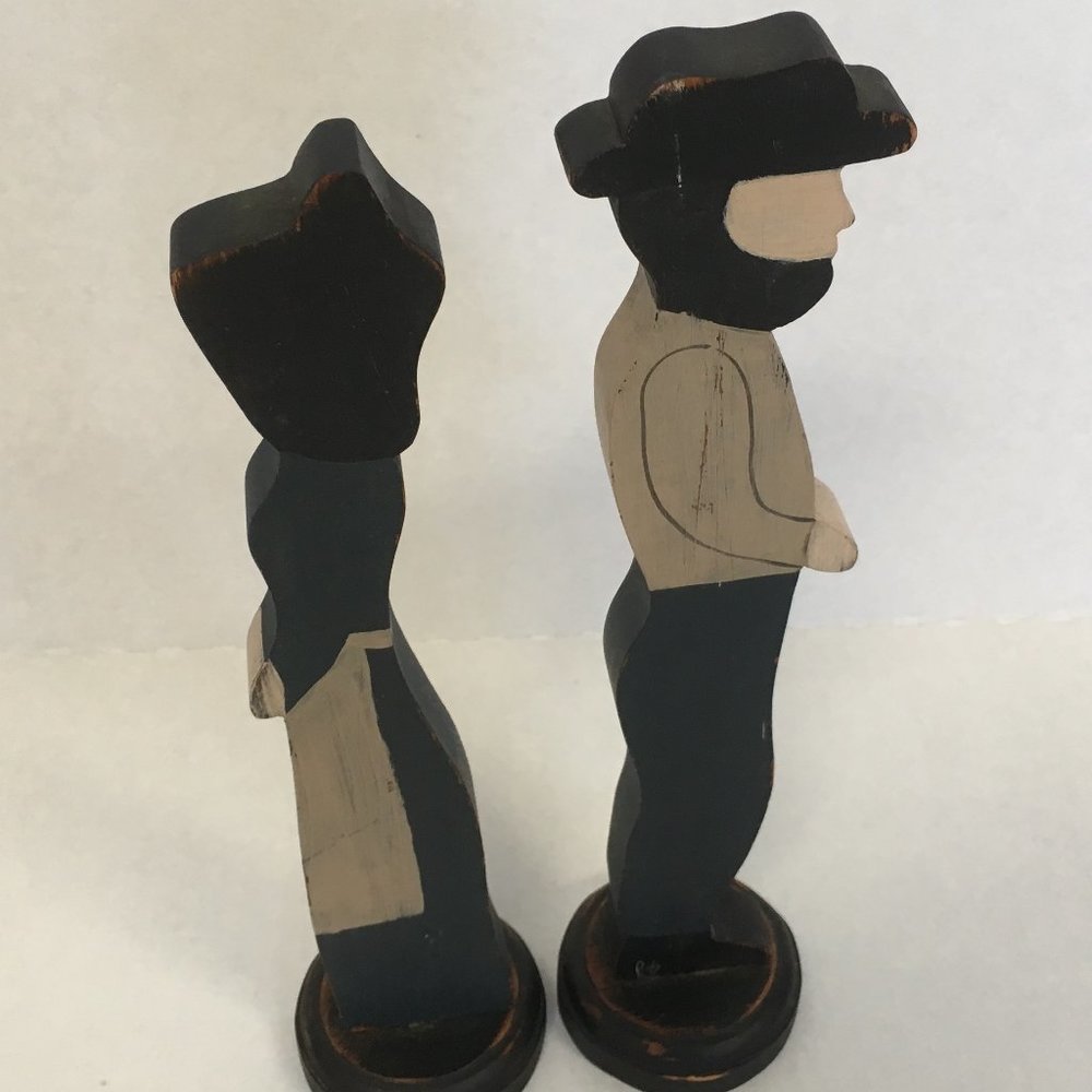 vintage wood carved painted decorative amish couple figurine primitive style
